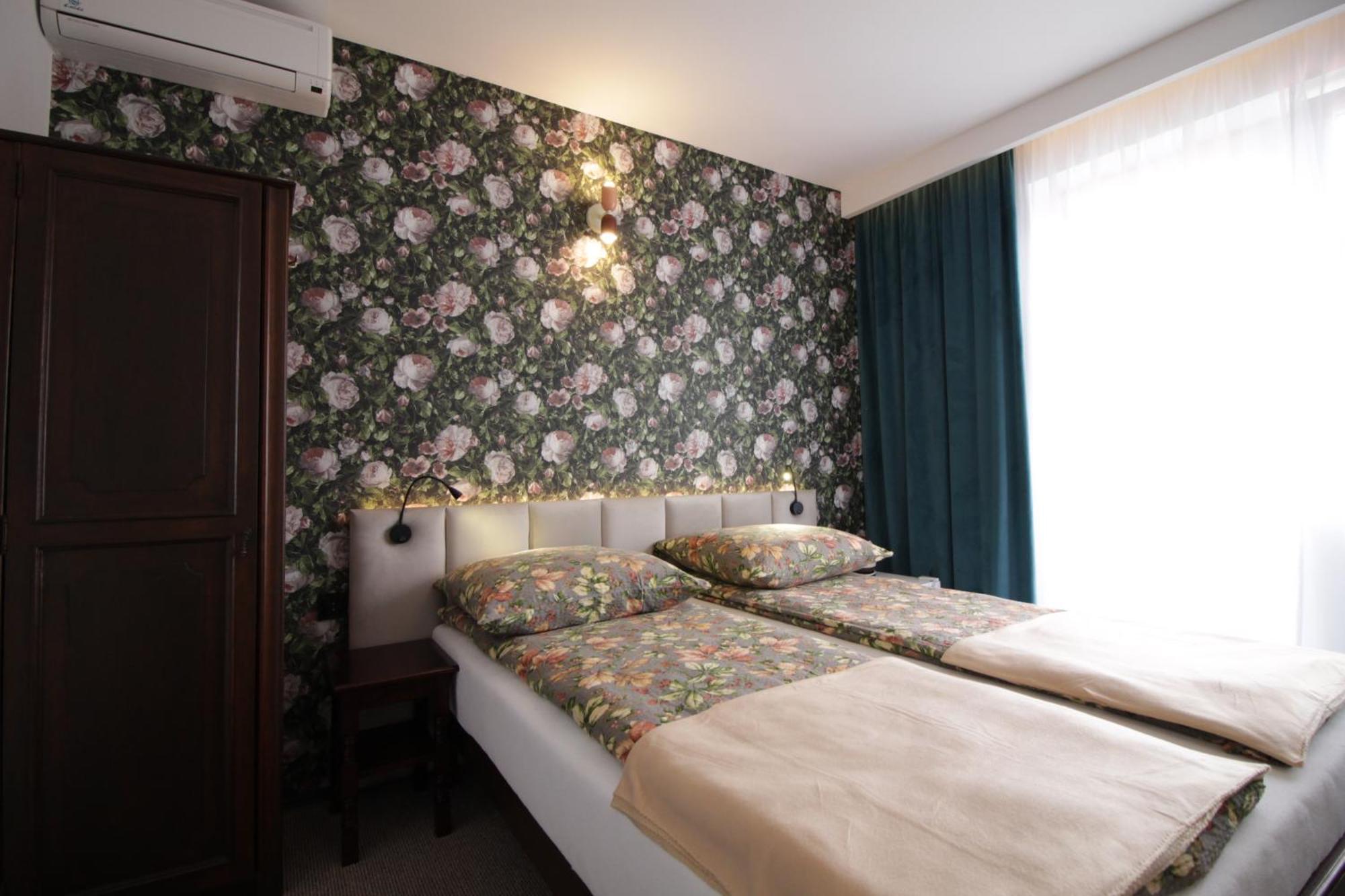 Motel Na Zbojeckiej Skawa Eksteriør bilde