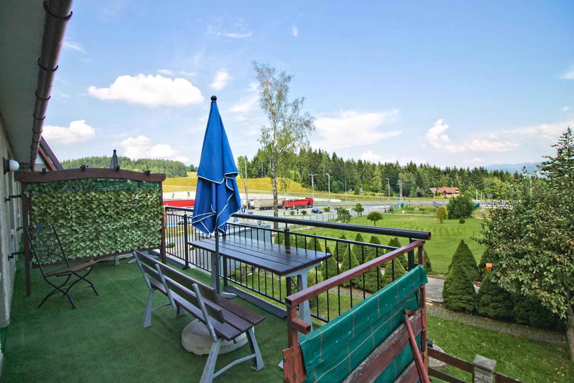 Motel Na Zbojeckiej Skawa Eksteriør bilde